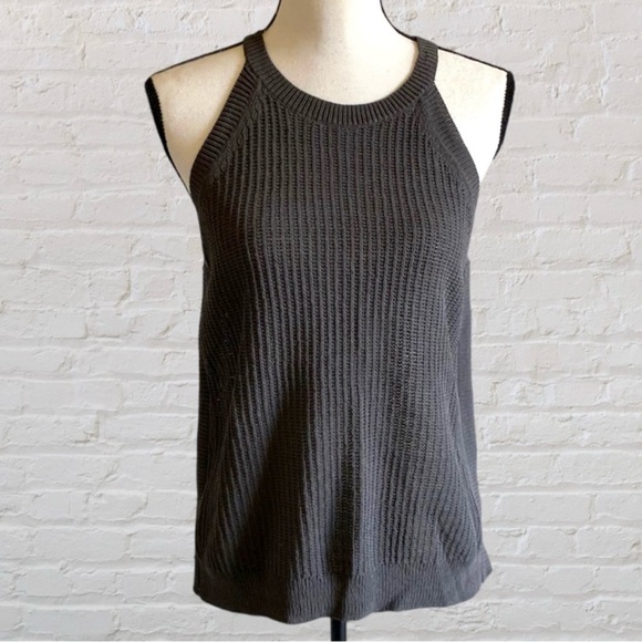 Prologue Tops - NWOT- Sleeveless Gray Knit Top